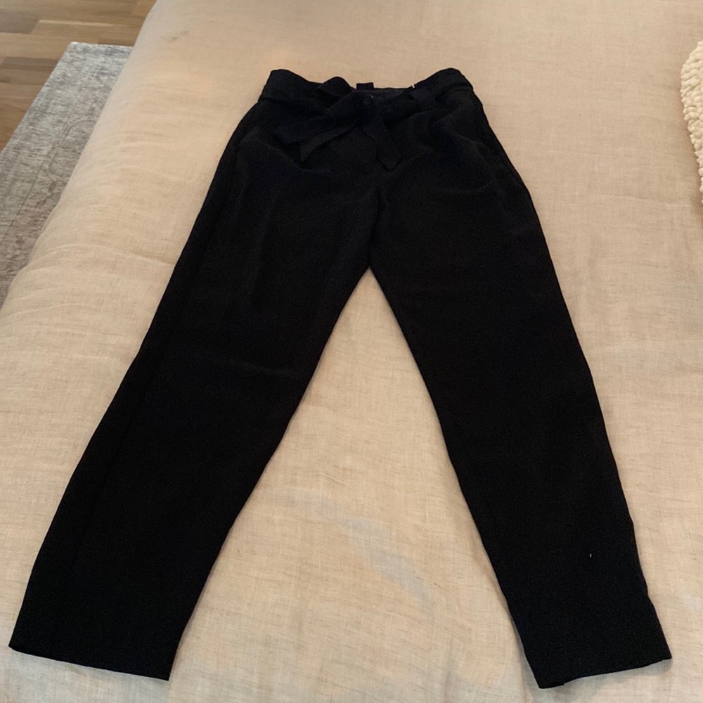 Black flattering Express high rise pants, tie at the waist, size 2R